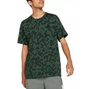 Nike Men's Camo Logo T-Shirt Sz. Small NWOT‎ School, Play, Outdoor, Basic